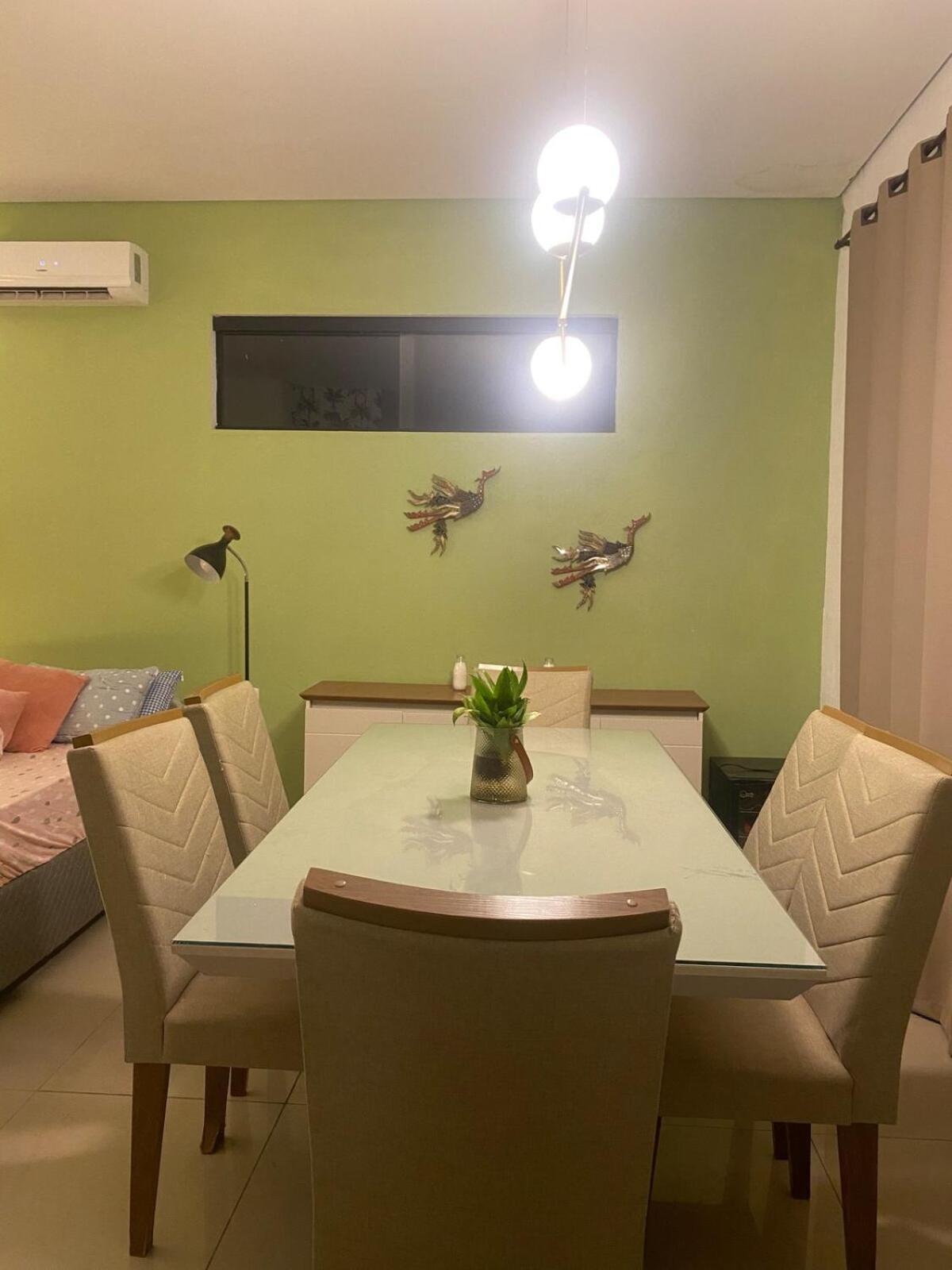 Em Apartment *